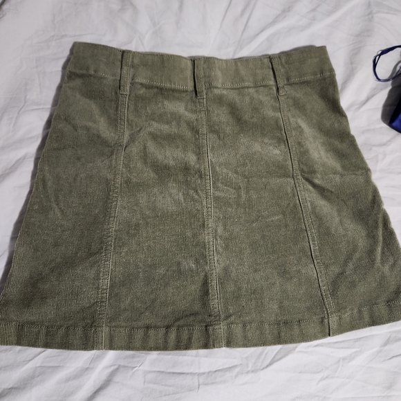 Green Corduroy Mini Skirt - Picture 2 of 2